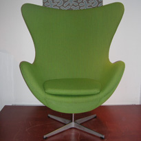 eggchair (28K)
